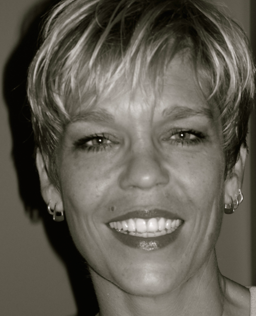 Jay Artale Headshot for debbie